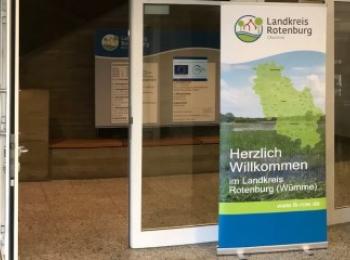 Eingang Kreishaus Landkreis Rotenburg (Wümme)